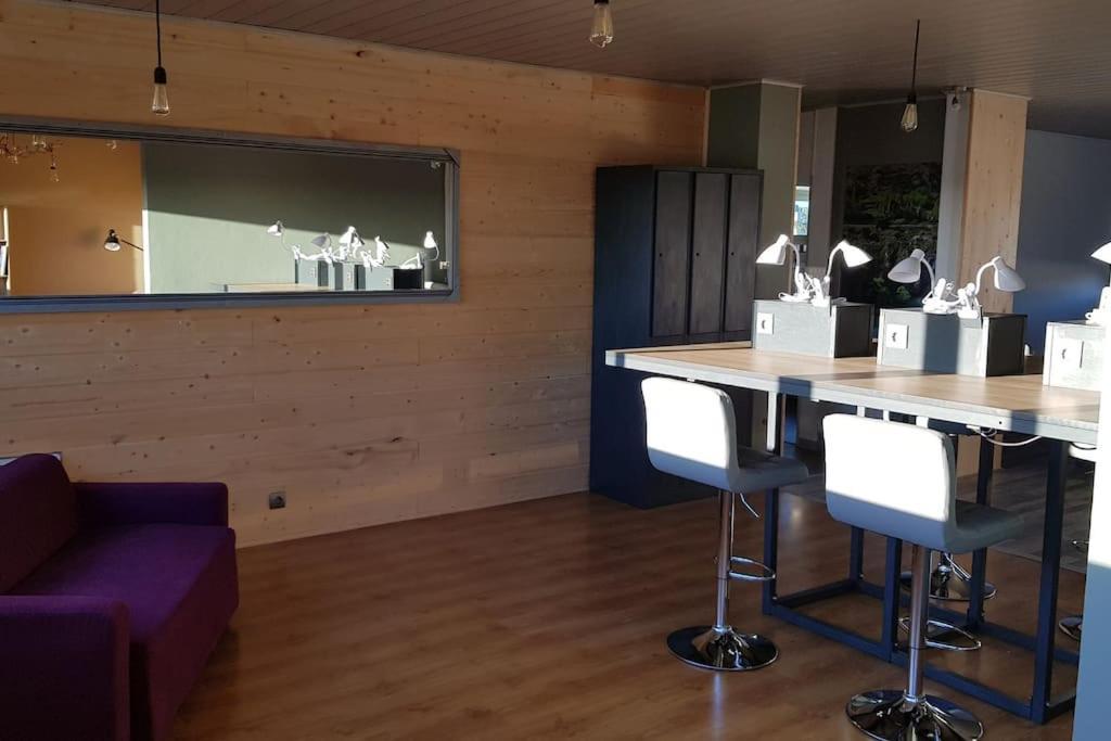 Bed & Working - Tramway - Chambres Partagees De 4 Lits Toulouse Eksteriør bilde